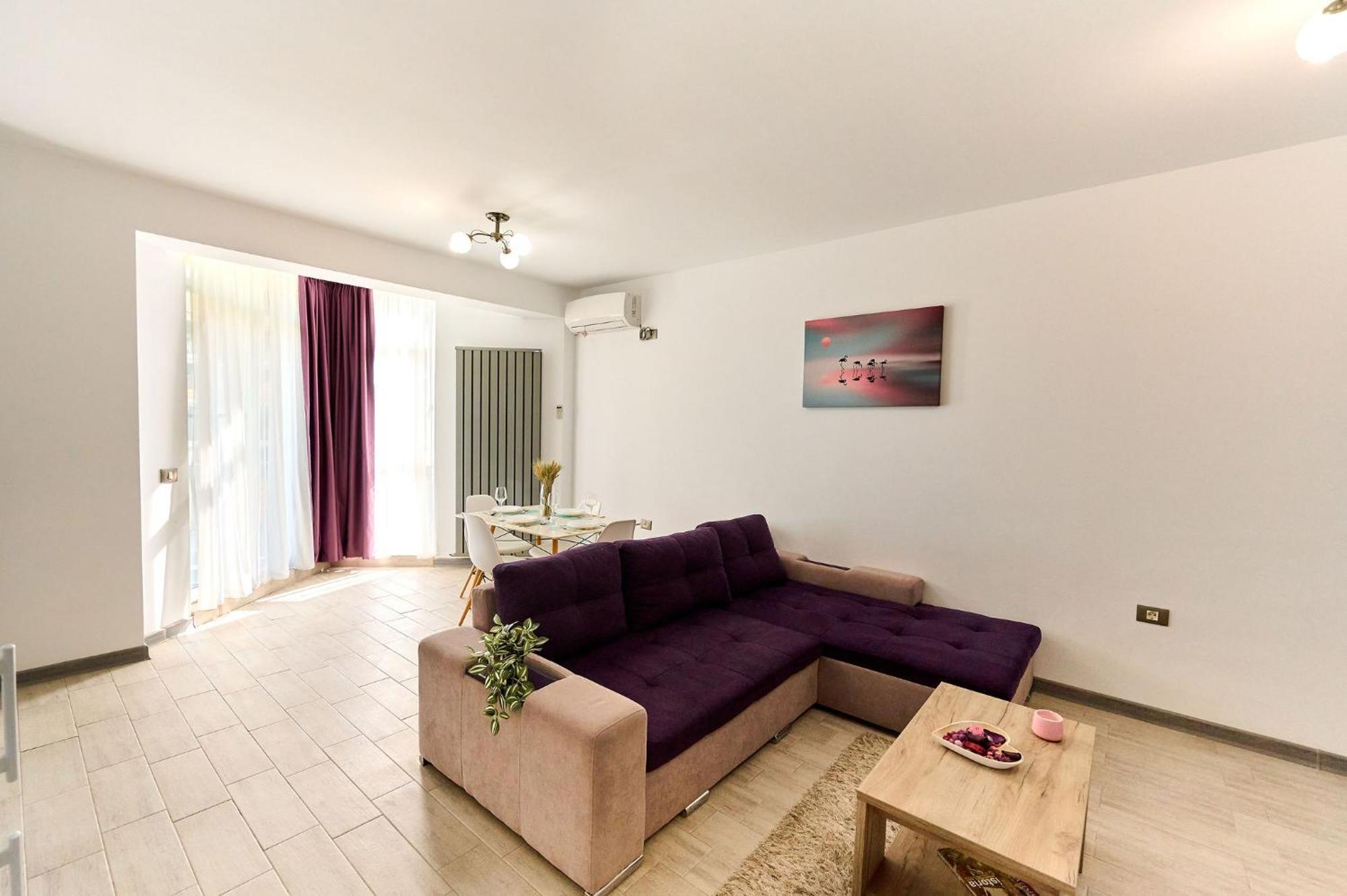 Evelyn'S Apartment Spa&Pool Beach Resort Mamaia Exterior photo